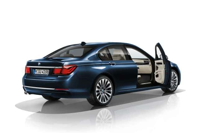 BMW 7 Series Edition Exclusive arka görünümü