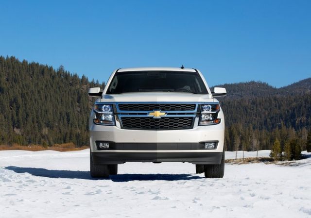 Chevrolet Tahoe kabin ve gösterge paneli