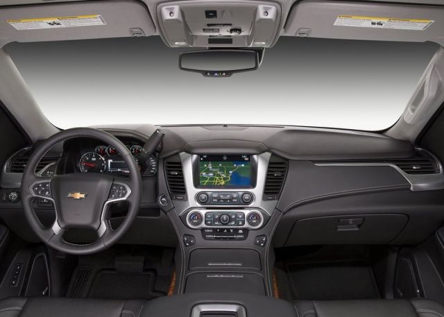 Chevrolet Tahoe ikinci ve üçüncü sıra koltukları