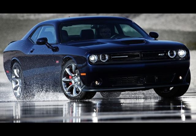 Dodge Challenger SRT 392 önden görünümü