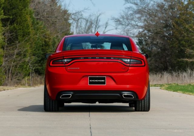 Dodge Charger arka tasarım ayrıntıları