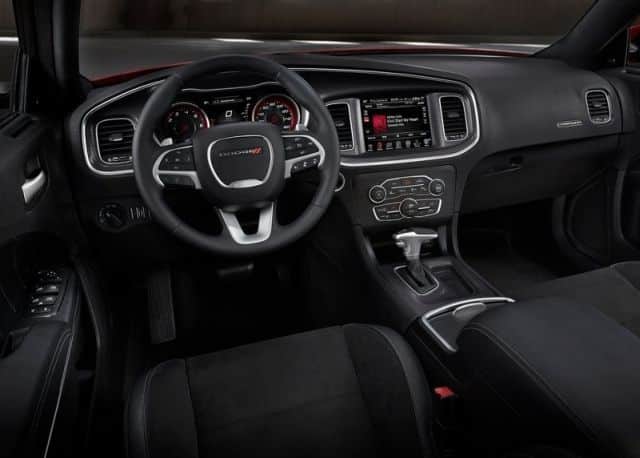 Dodge Charger sedan gövde görünümü