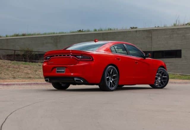 Dodge Charger arka üç çeyrek görünümü