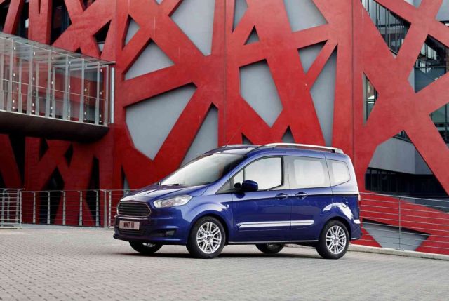2015 FORD TOURNEO COURIER