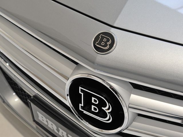 BRABUS Power Diesel arka rozet ayrıntısı