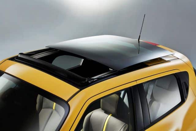 Nissan Juke açılır cam tavan görünümü
