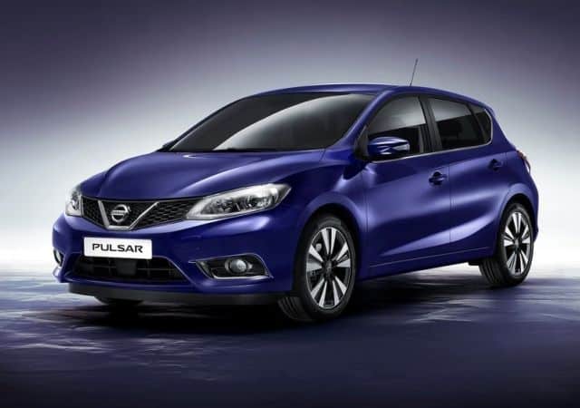 Nissan Pulsar önden üç çeyrek görünüm