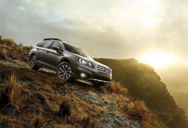Subaru Outback ön cephe görünümü