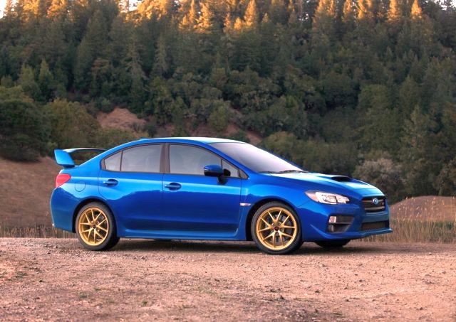 2015 Subaru WRX STI önden görünümü