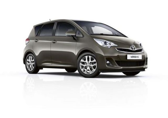 2015 TOYOTA VERSO-S Restyle