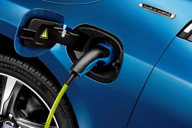 Volvo V60 Plug-in Hybrid R-Design gövde ayrıntısı
