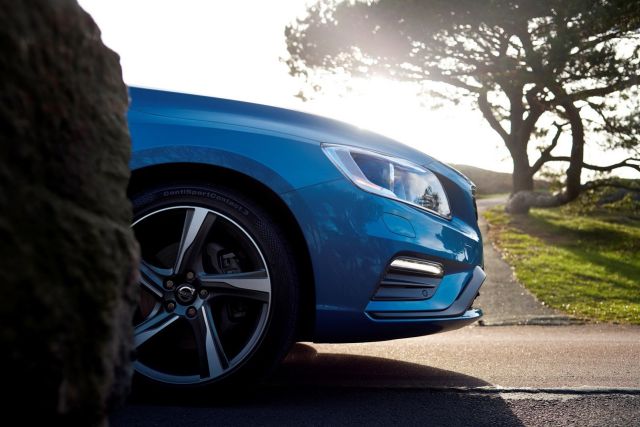 Volvo V60 Plug-in Hybrid R-Design Ixion jantı