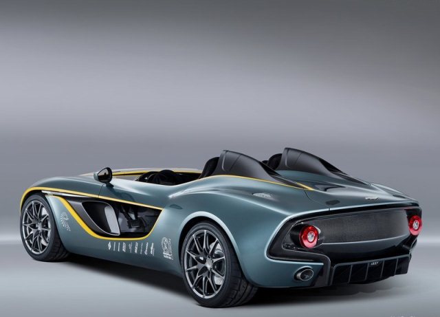 CC100 Speedster arka üç çeyrek görünüm