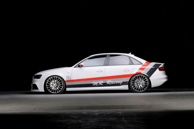 Rieger Audi A4 B8 yan profili ve gövde kiti