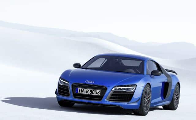 R8 LMX önden üç çeyrek görünümü