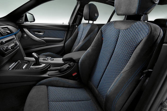 BMW 3 Serisi M Sport Alcantara spor koltukları