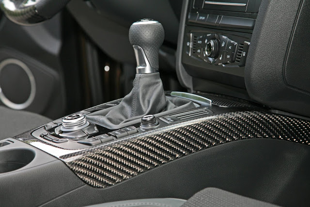 Audi A5 Cabrio Senner kokpit görünümü