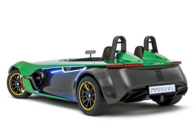 Caterham AeroSeven önden üç çeyrek görünüm