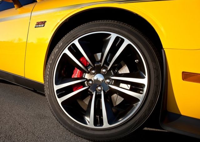Yellow Jacket özel seri coupe gövde görünümü