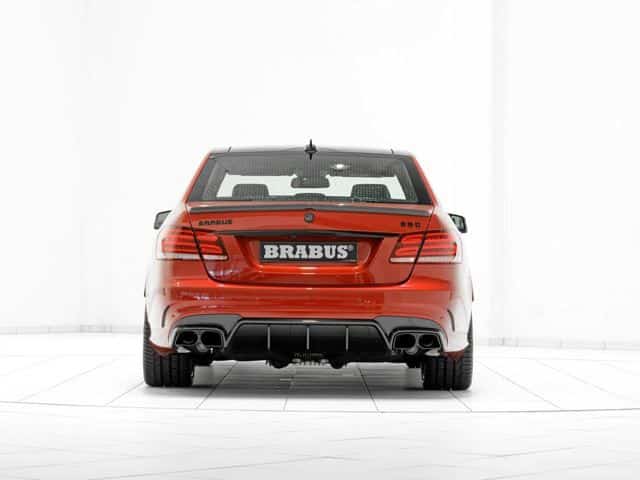 BRABUS 850 gövde kiti ve alaşım jantları