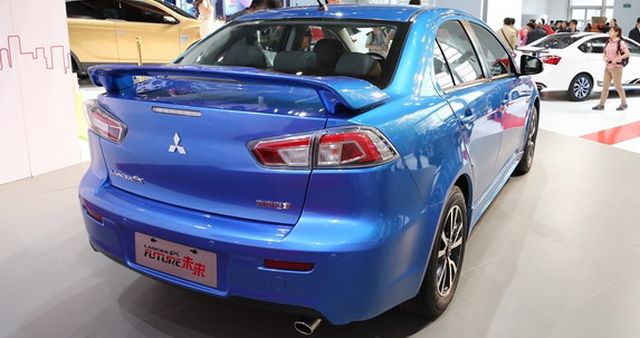 Mitsubishi Lancer EX Future arka tasarımı