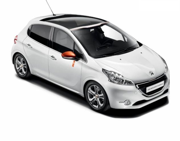 Peugeot 208 Roland Garros otomobil arşiv görseli