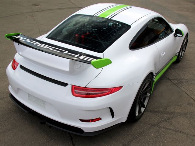 Porsche 911 GT3 991 motor sporları esintili şerit tasarımı