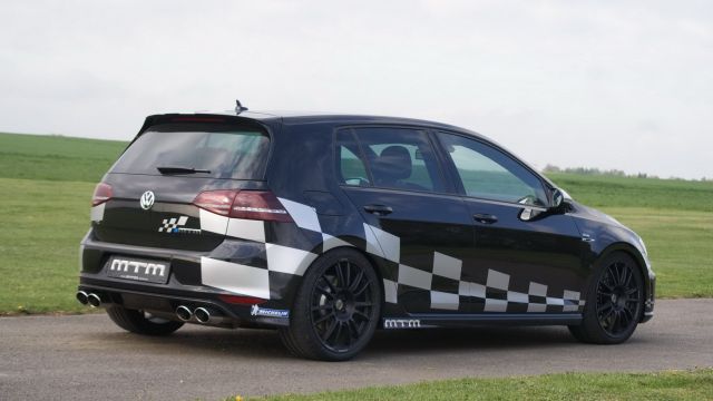 VW Golf 7 R Tuned by Mtm otomobil arşiv görseli