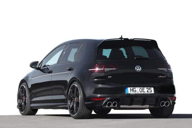 Oettinger modifiyeli Golf 7 R arka görünümü