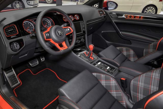 Volkswagen Golf GTI Wolfsburg Edition yan görünüm