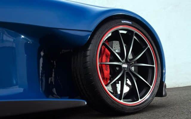 Wiesmann Spyder jant ve lastik ayrıntısı