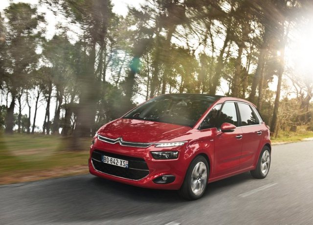 C4 Picasso ön ve yan görünüm