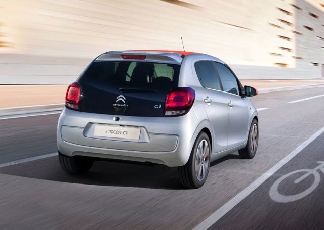 Citroen C1 arka tasarım görünümü