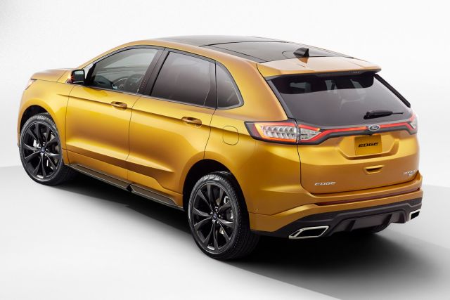Ford Edge yandan gövde görünümü