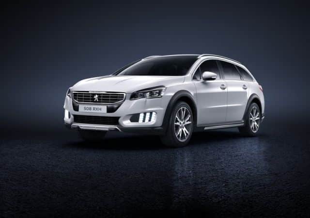 Makyajlı Peugeot 508 RXH ön üç çeyrek görünümü