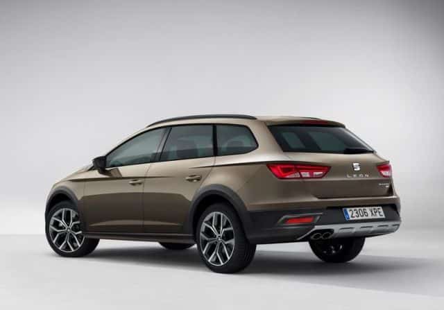 Leon X-Perience arkadan üç çeyrek stüdyo görünümü