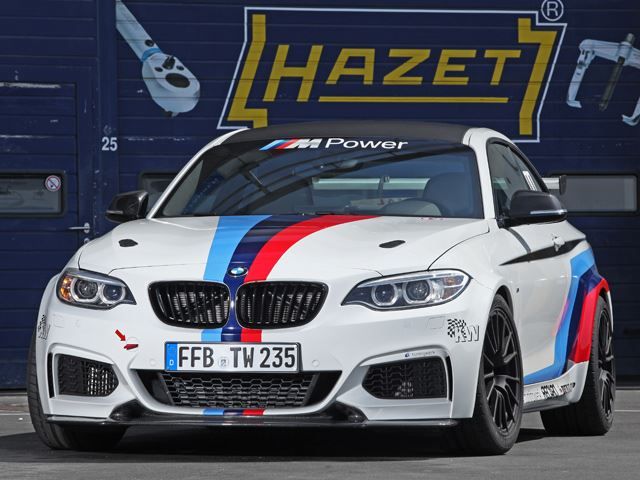 BMW M235i RS önden görünüm