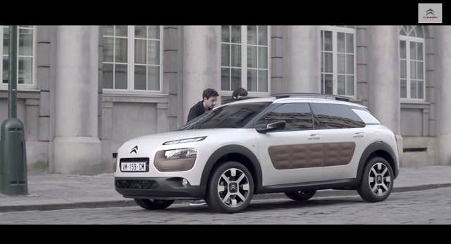 Citroen C4 Cactus reklam filmi şehir sahnesi