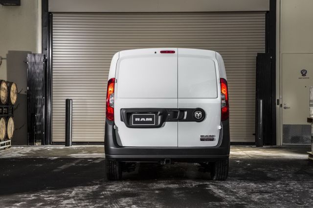 Ram ProMaster City Cargo Van kapalı arka yük kapıları