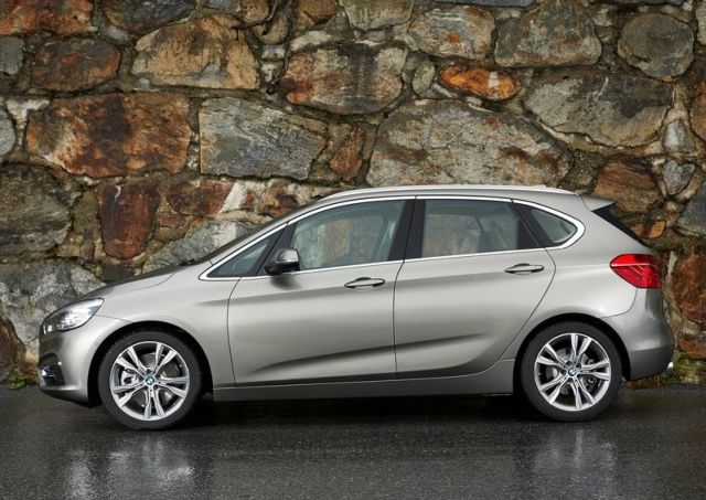 BMW Active Tourer yan profil