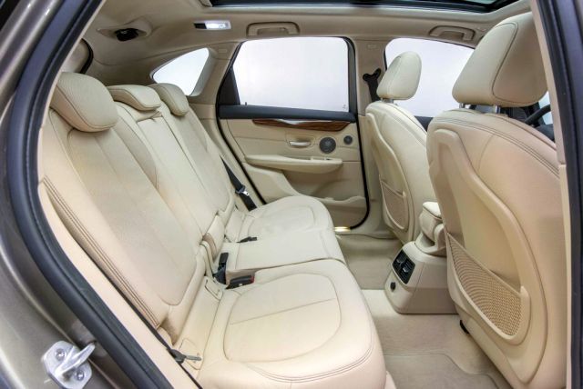 BMW Active Tourer arka koltukları