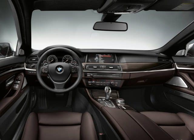 BMW 5 Series F10 gösterge paneli