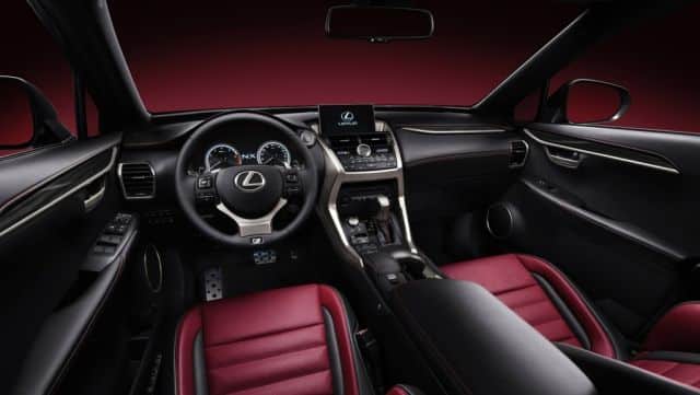 Lexus NX 200t F Sport kokpit ve gösterge paneli