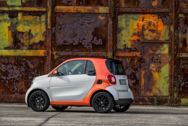 Smart Fortwo yan ve arka görünüm