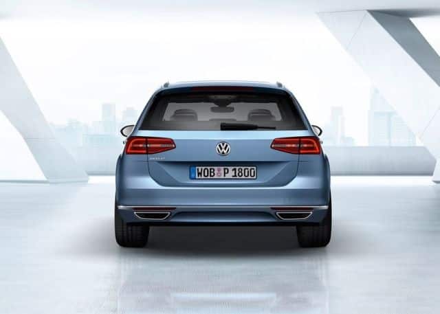 Passat Variant doğrudan arka görünüm