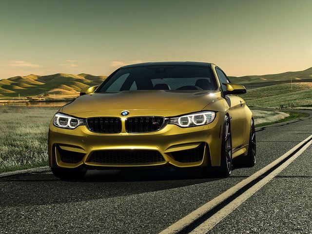 Austin Yellow BMW M4 önden görünüm