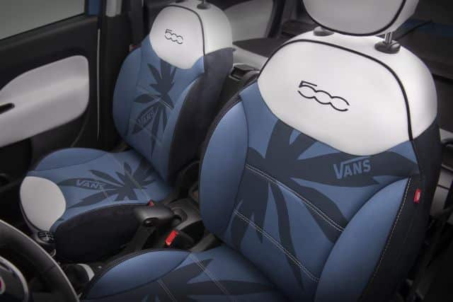 Fiat 500L Vans palmiye desenli ön koltukları