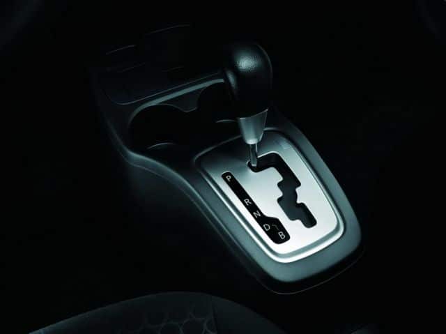 Mitsubishi Attrage CVT vites seçici