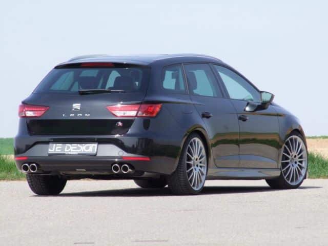 Seat Leon ST FR JE Design arkadan üç çeyrek görünüm