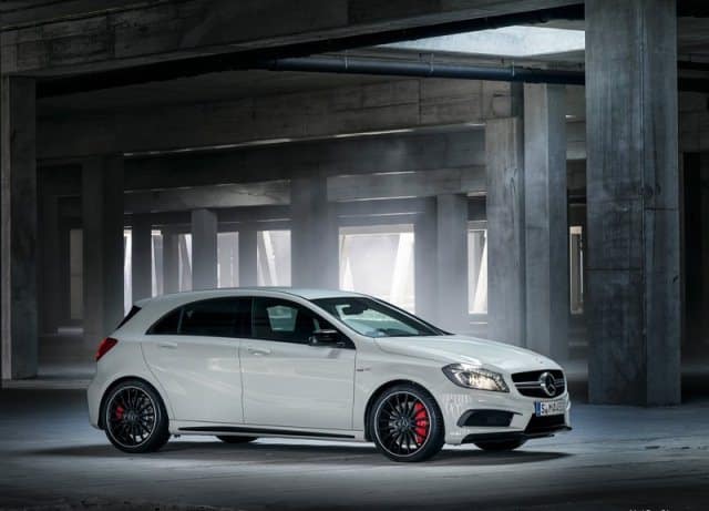 Mercedes-Benz A 45 AMG ön tampon ve ızgara ayrıntısı